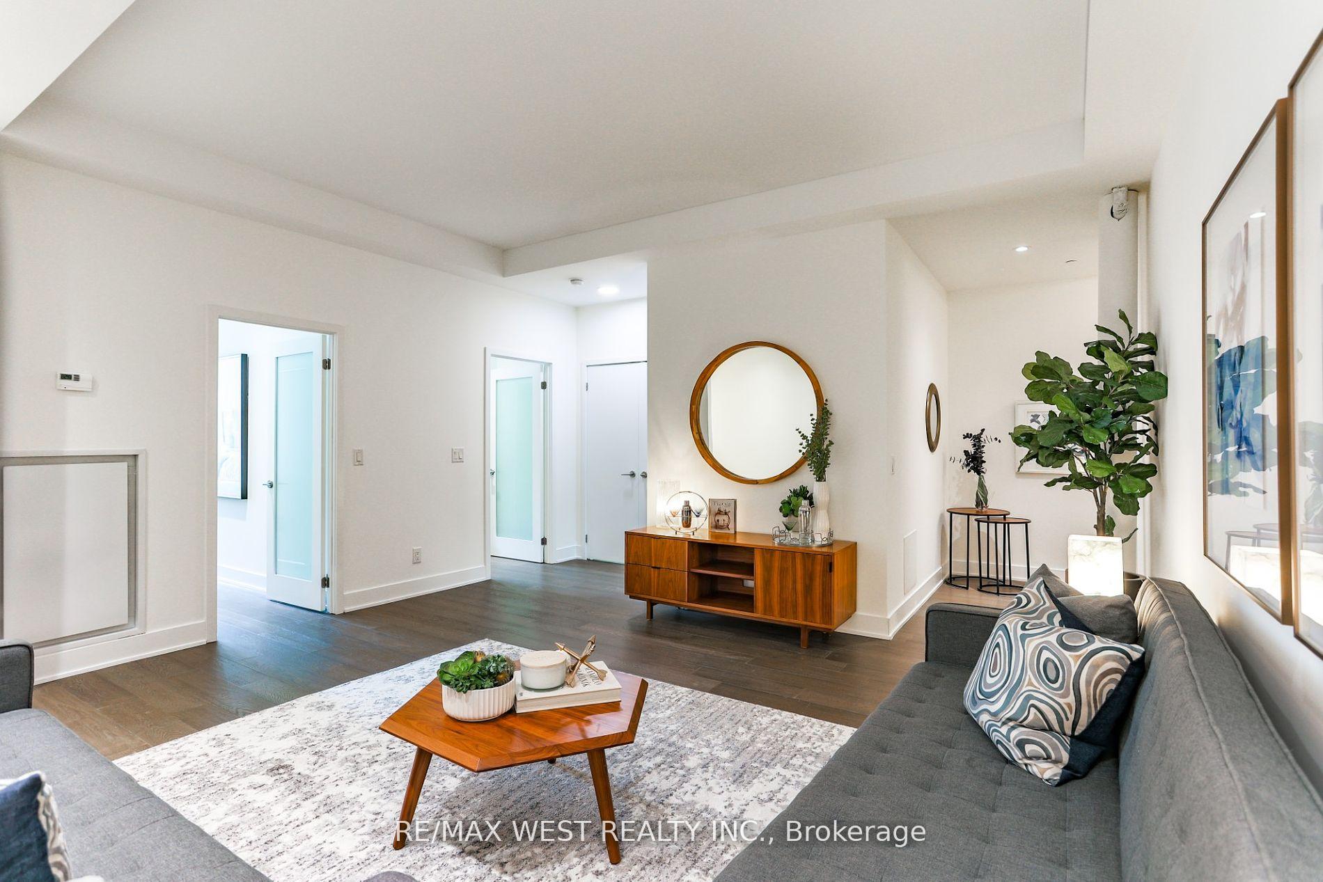 2 Bedrooms Condo at 508 Wellington,  Toronto For sale