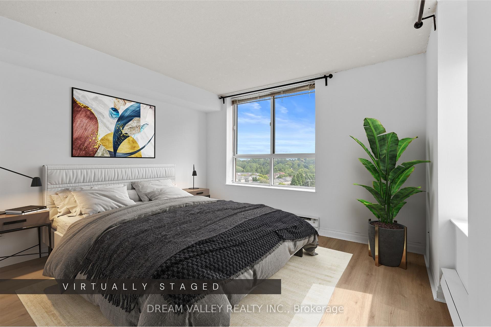 3 Bedrooms Condo at 330 Mccowan, Toronto For sale