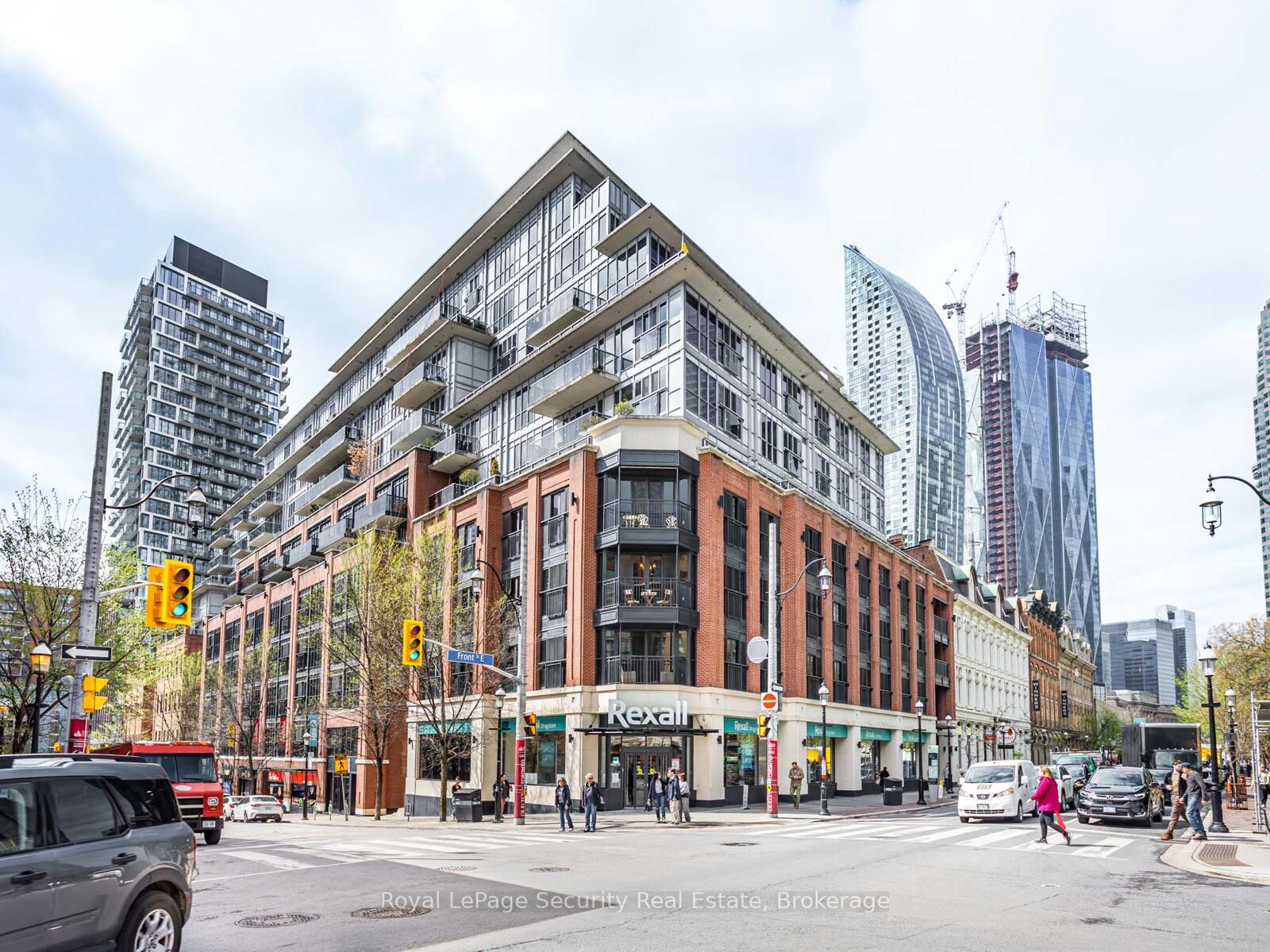 3 Bedrooms Condo at 55 Front, Toronto For sale