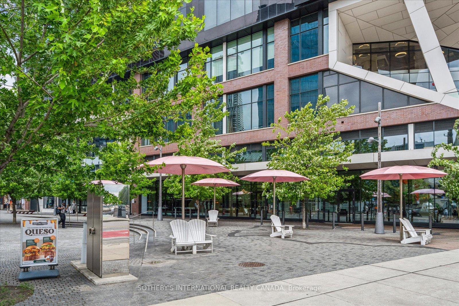 2 Bedrooms Condo at 15 Richardson, Toronto For sale