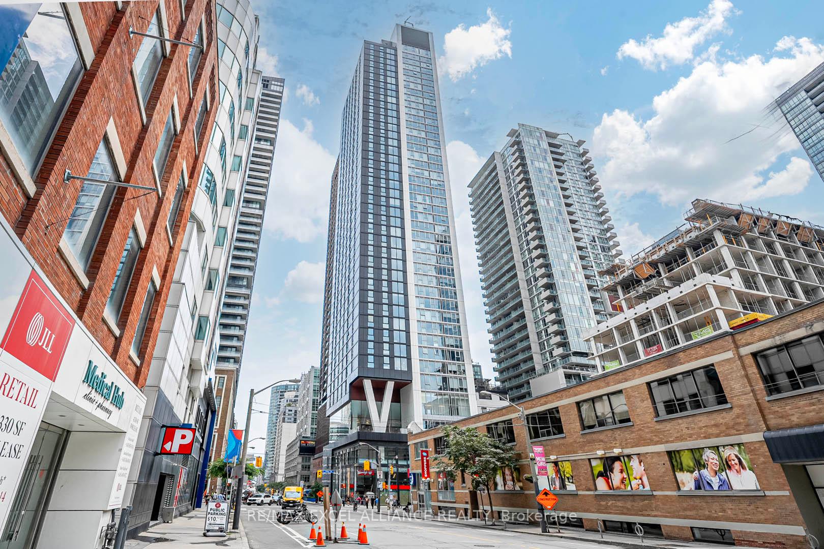 2 Bedrooms Condo at 357 King,  Toronto For sale
