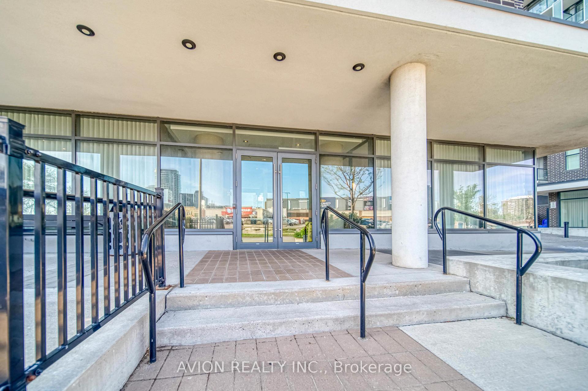 2 Bedrooms Condo at 128 Fairview Mall,  Toronto For sale