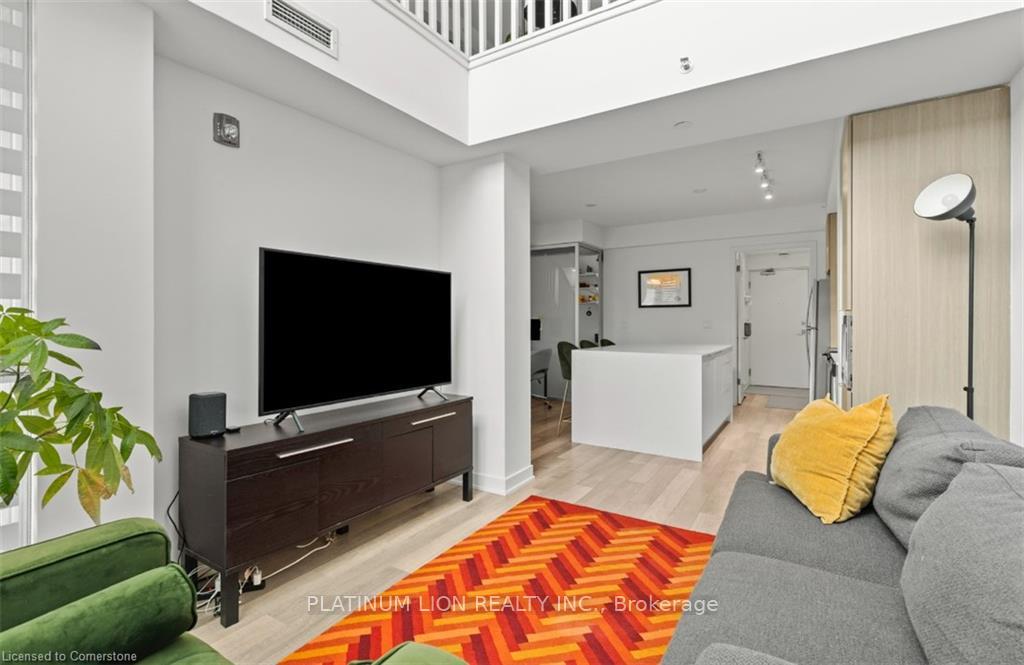 2 Bedrooms Condo at 5260 Dundas,  Burlington For sale