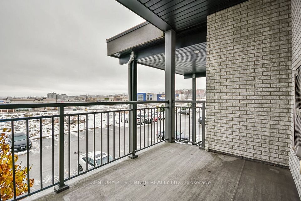 Large Balcony- BBQ' s permitted