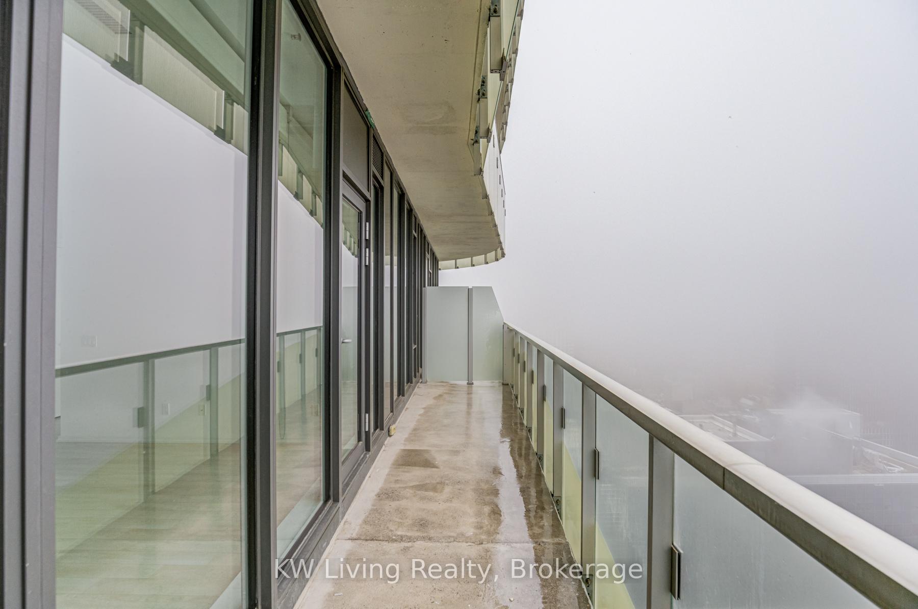 1 Bedroom Condo at 197 Yonge, Toronto For sale