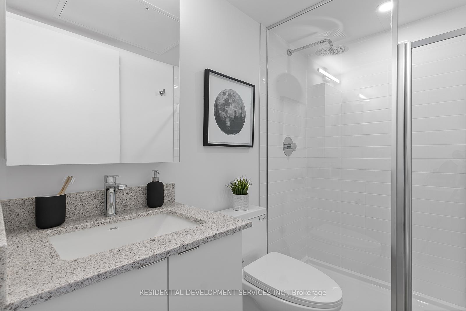 2 Bedrooms Condo at 500 Wilson,  Toronto For sale