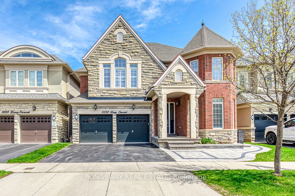 Property at 3232 Larry Crescent, Oakville, ON L6M 0T1