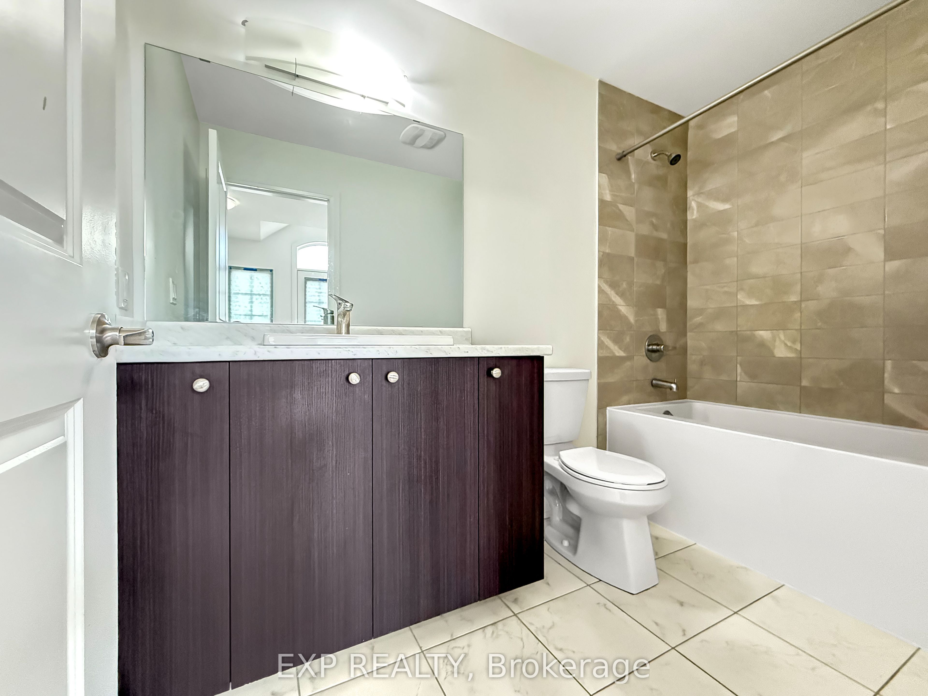 110 Frank Kelly Drive, #Upper