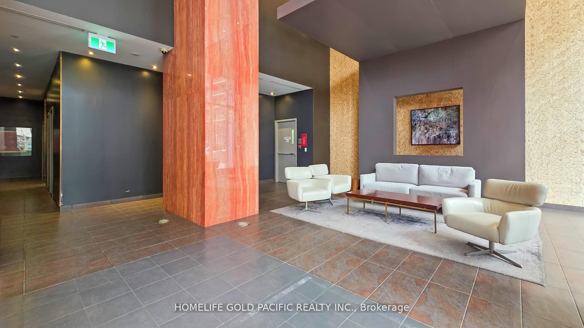 3 Bedrooms Condo at 10 Capreol, Toronto For sale