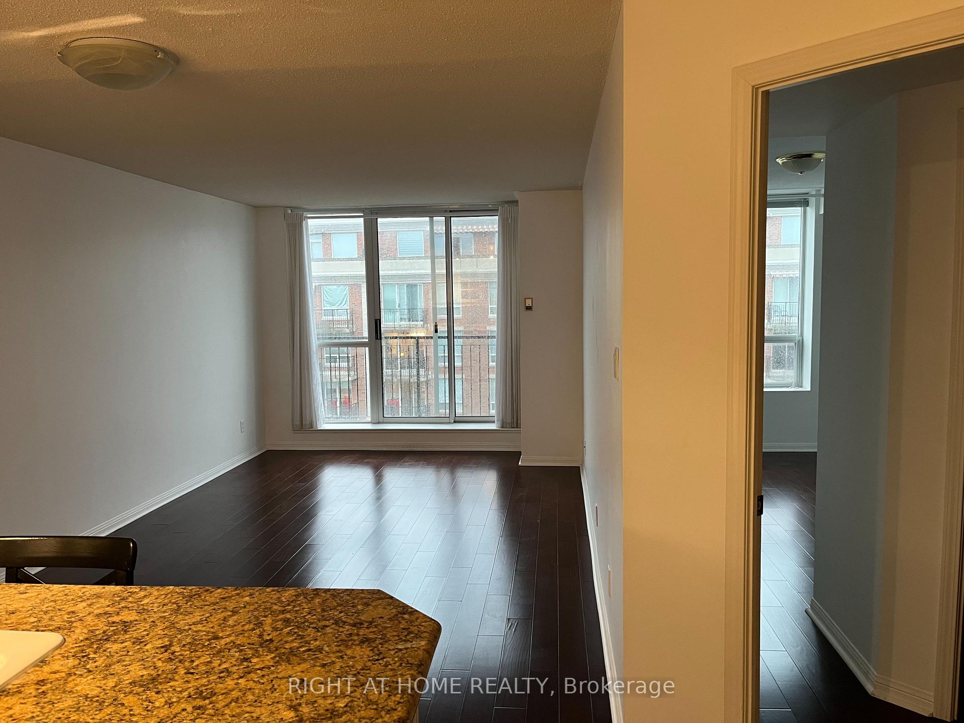 1 Bedroom Condo at 3130 Yonge, Toronto For sale