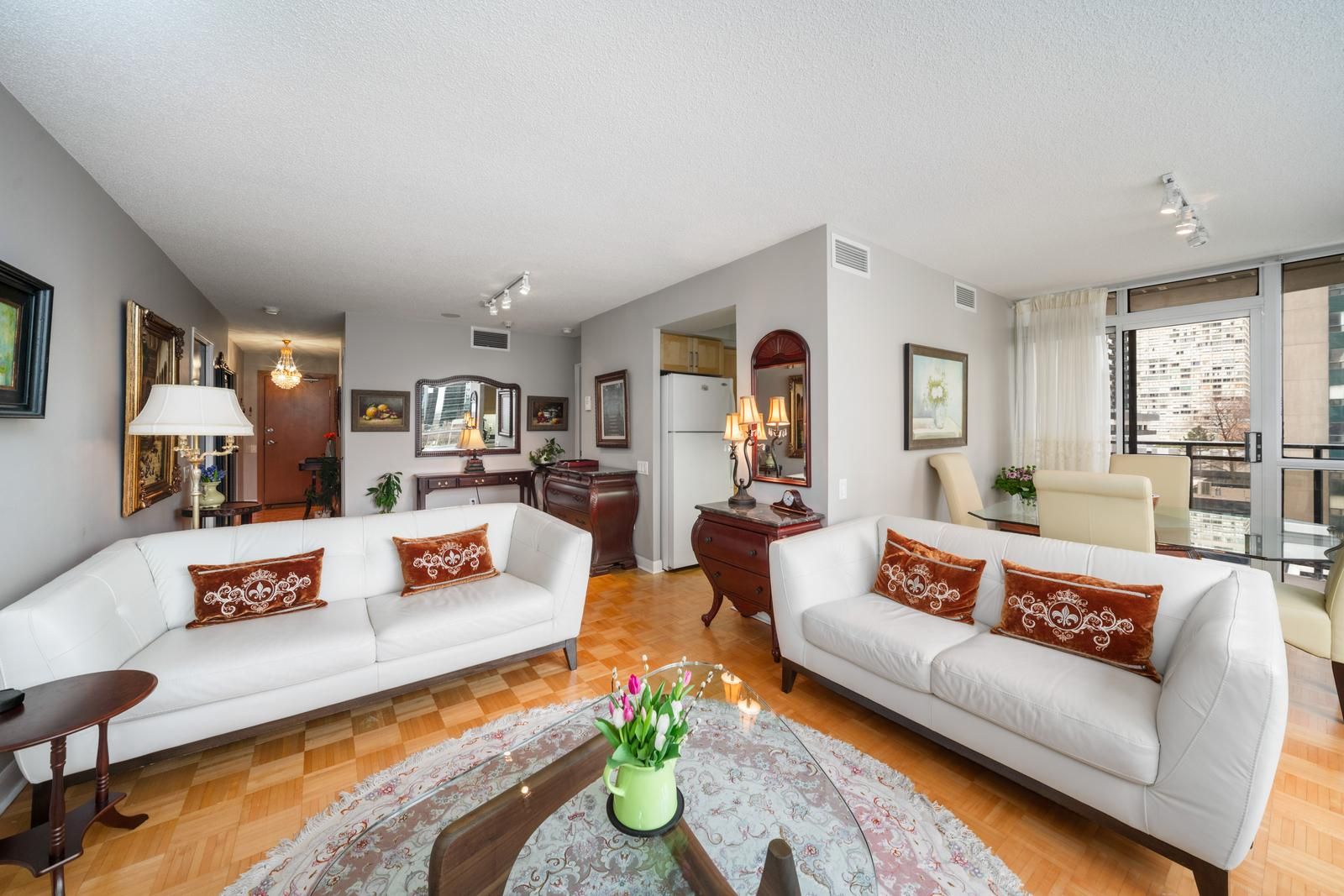 33 Sheppard Avenue E 510
