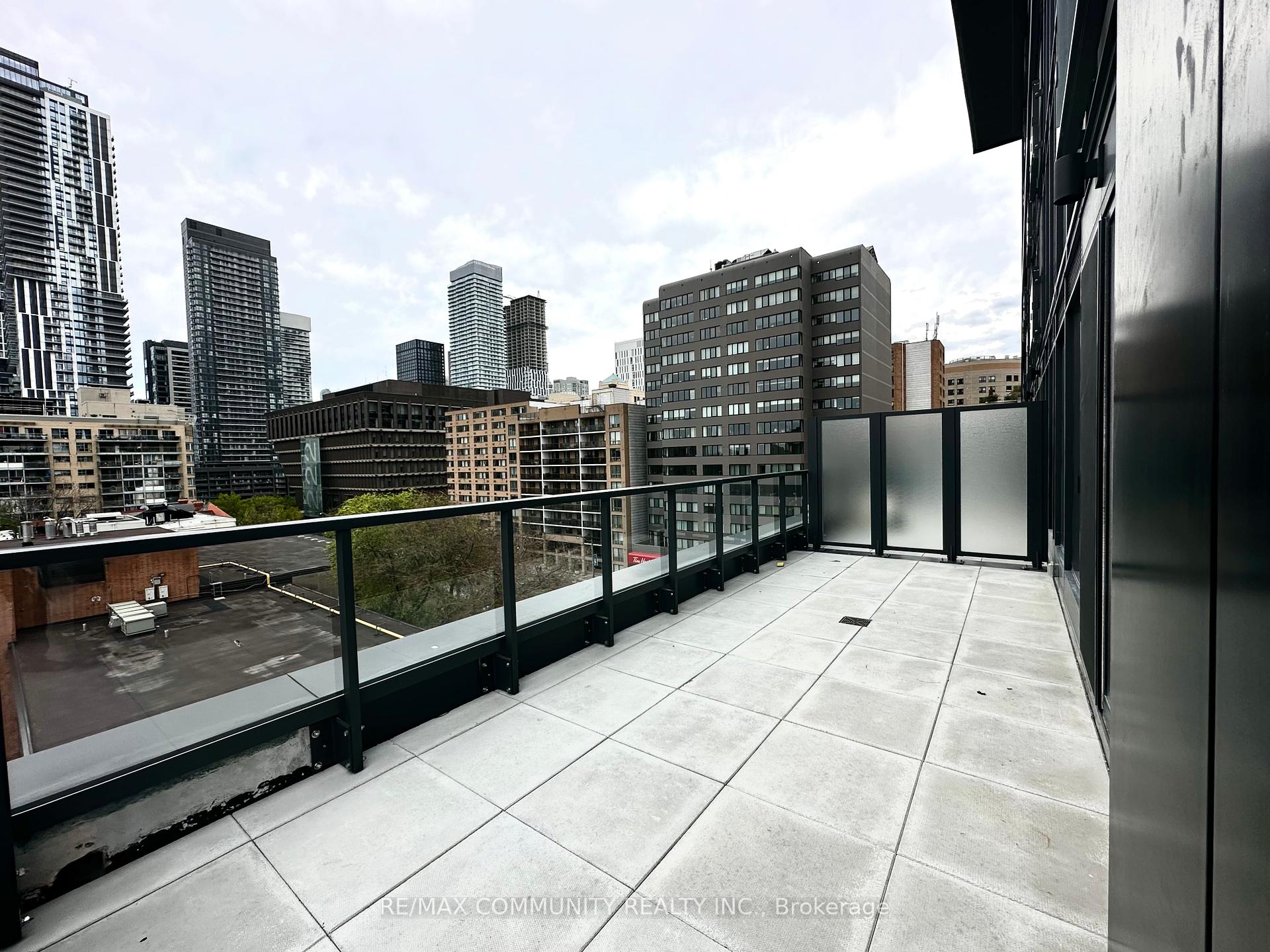 2 Bedrooms Condo at 319 Jarvis,  Toronto For sale