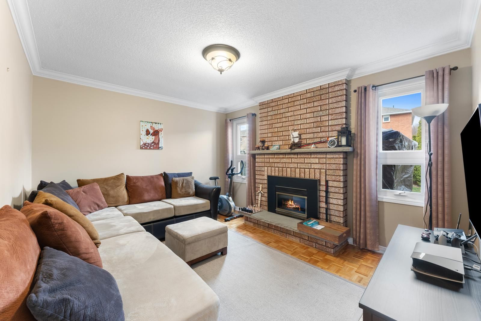 130 Pentland Crescent