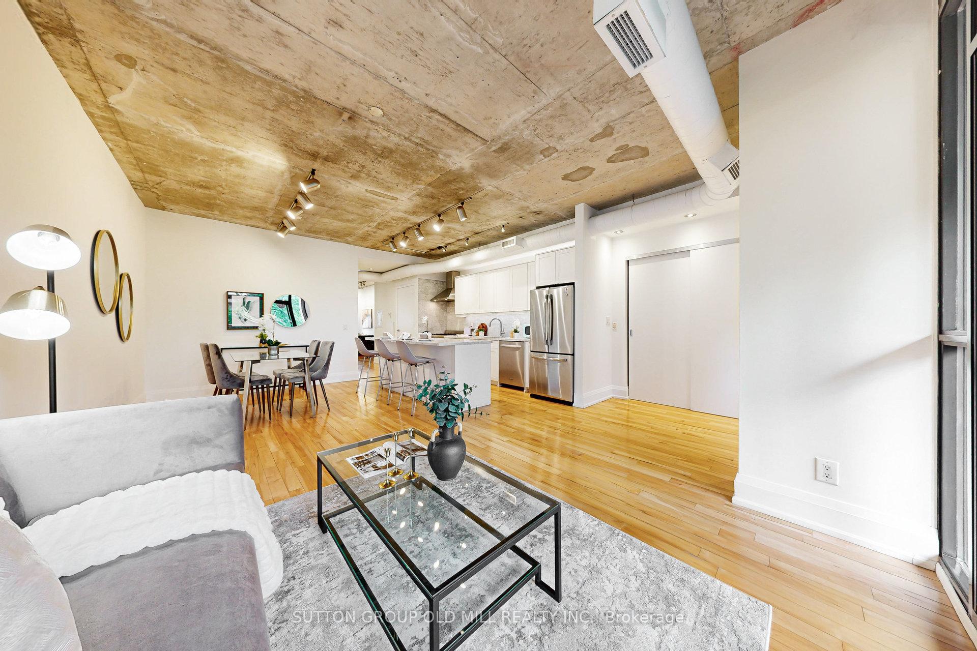2 Bedrooms Condo at 62 Niagara, Toronto For sale