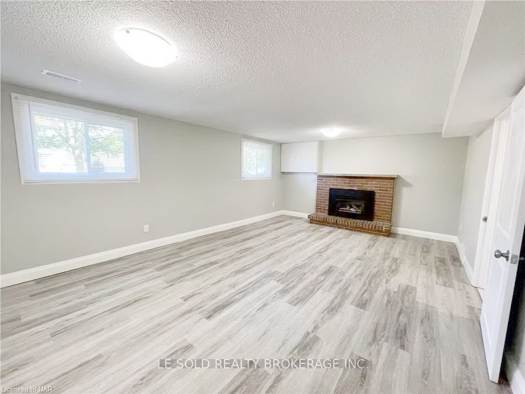 24 Winnifred Avenue