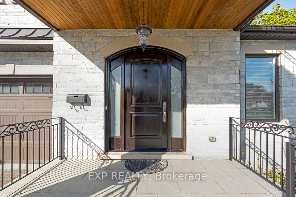 3471 Yale Road, Mississauga, ON L5A 2V4