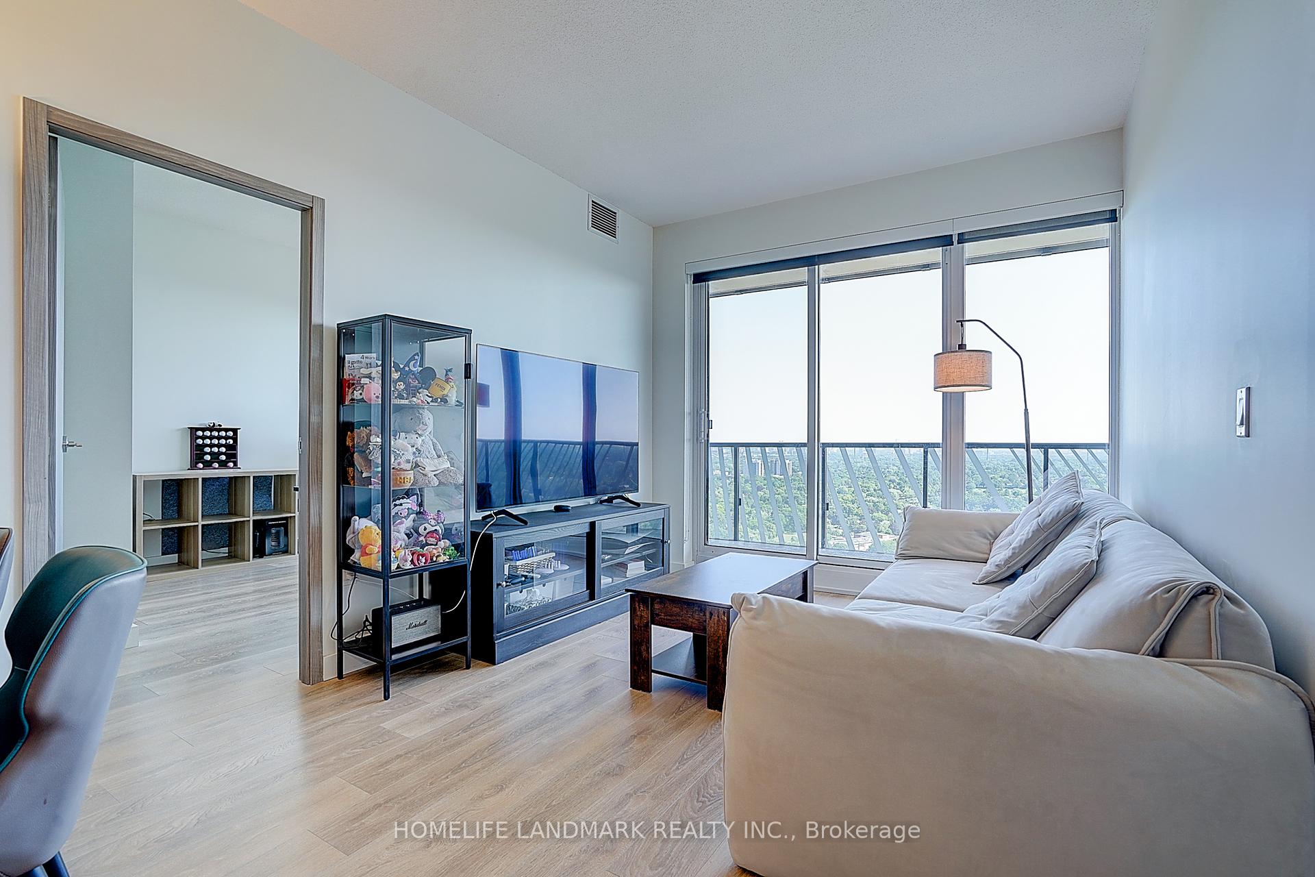 3 Bedrooms Condo at 85 Mcmahon, Toronto For sale