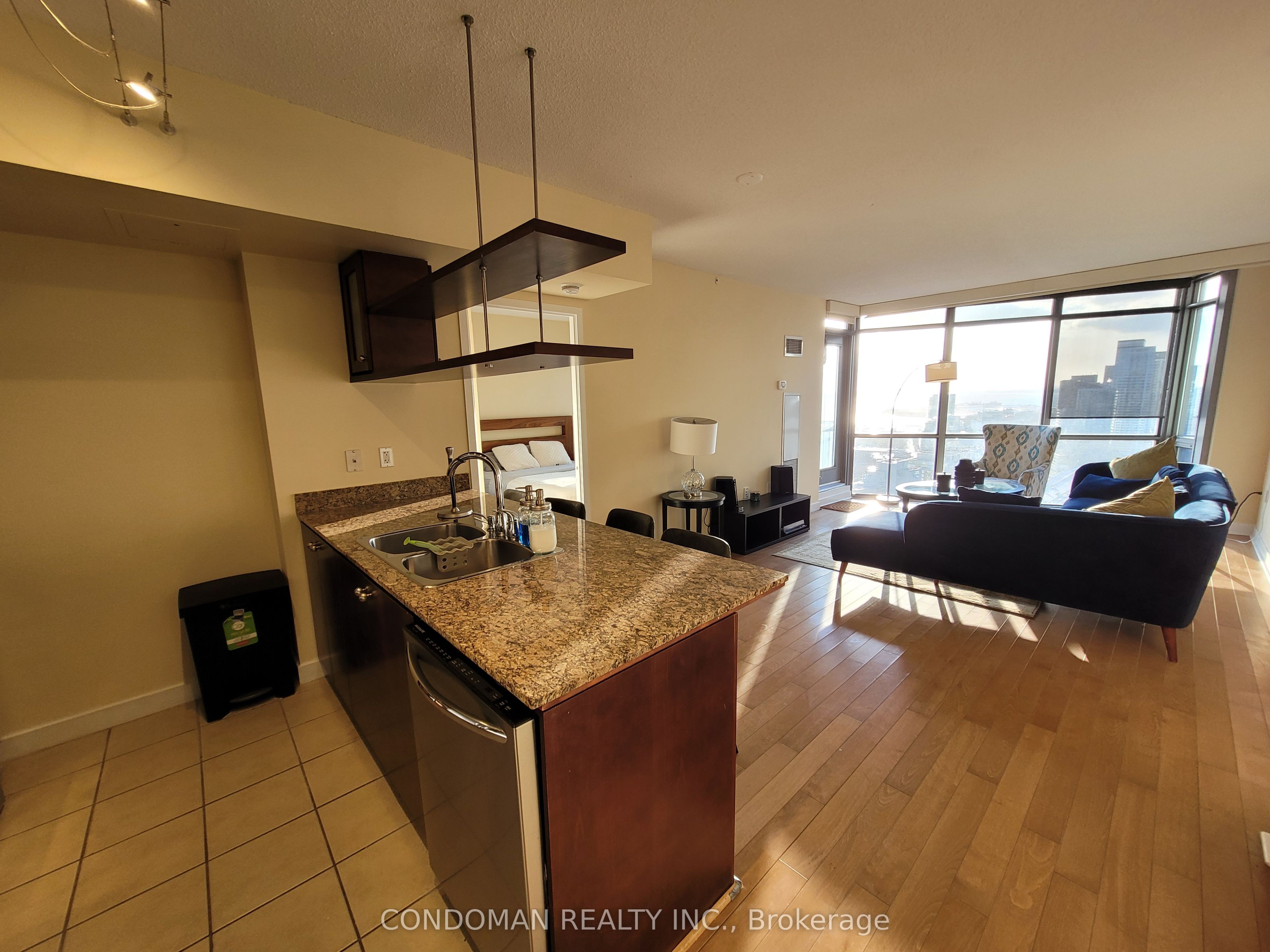 #3305 - 5 Mariner Terrace, Toronto, ON M5V 3V6