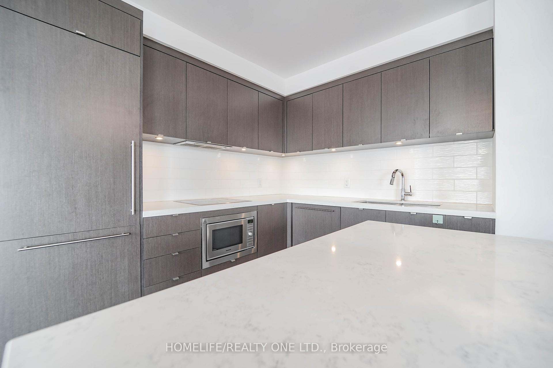 2 Bedrooms Condo at 155 Yorkville, Toronto For sale