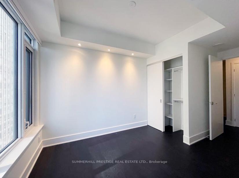 2 Bedrooms Condo at 11 Yorkville, Toronto For sale