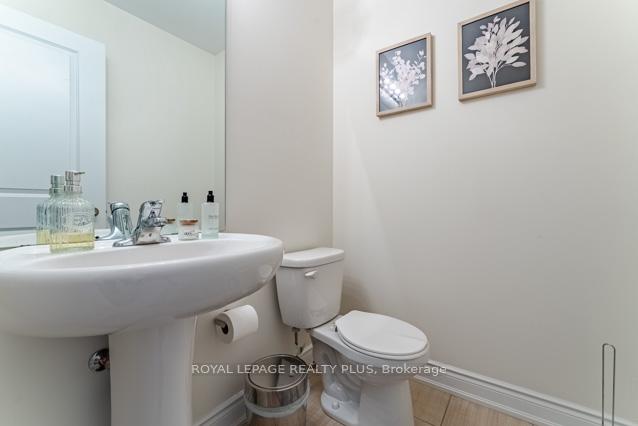 #156 – 12 Edward Horton Crescent, Toronto, ON M8Z 0E5