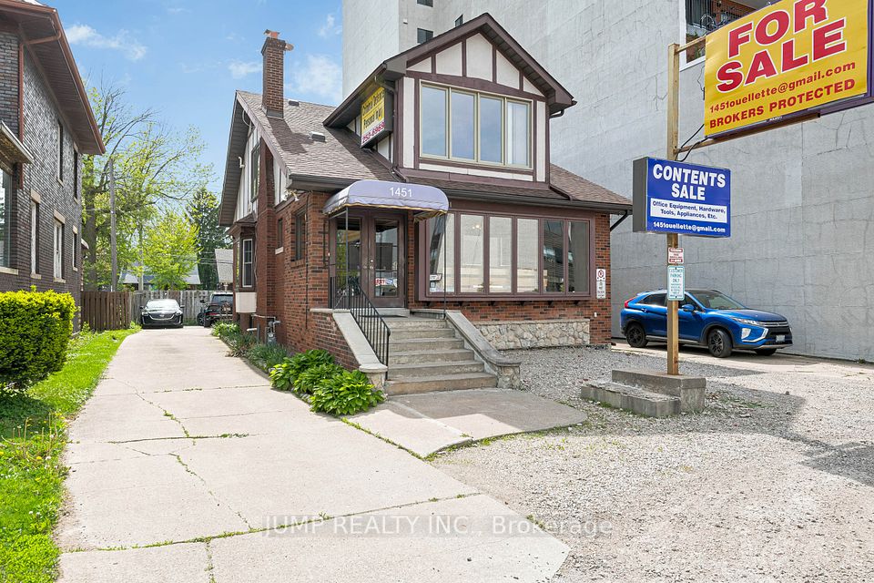 1451 Ouellette