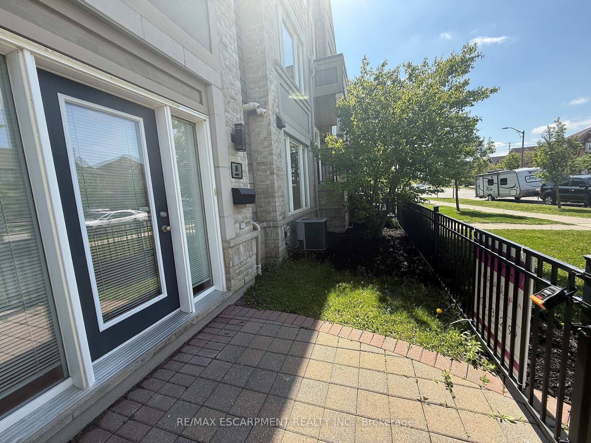 1 Bedroom Condo at 5055 Oscar Peterson, Mississauga For sale