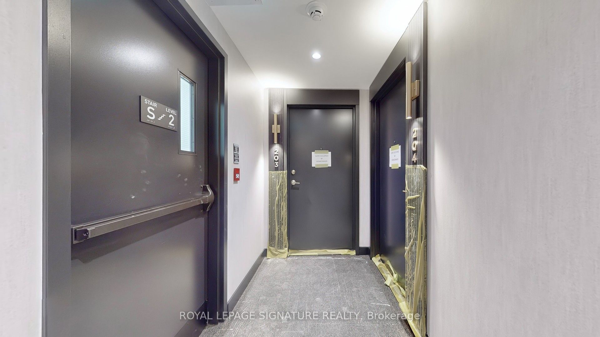 1200 Dundas Street W, #203