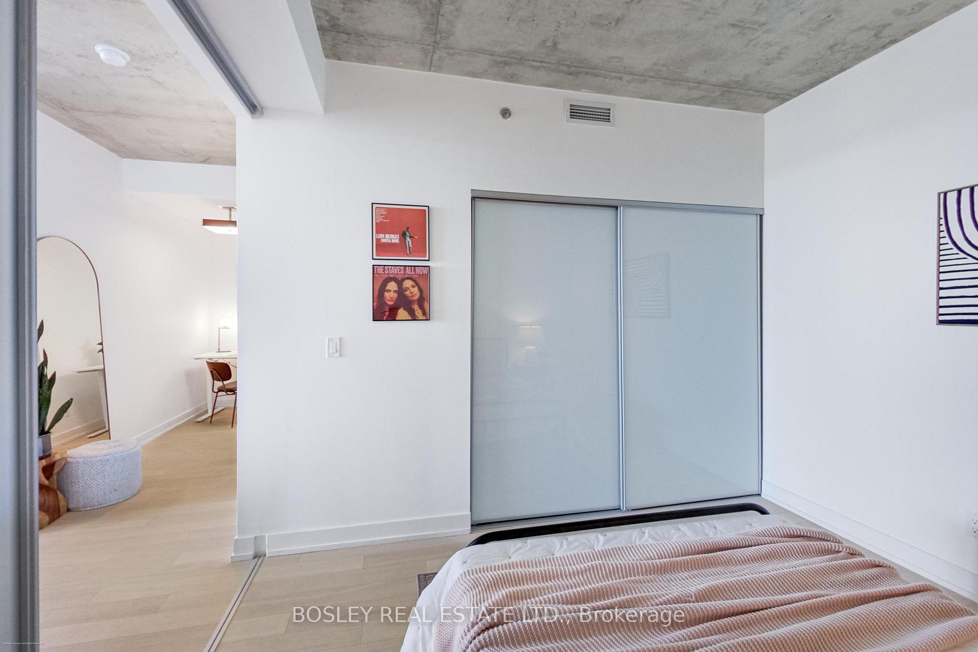 3 Bedrooms Condo at 20 Minowan Miikan, Toronto For sale