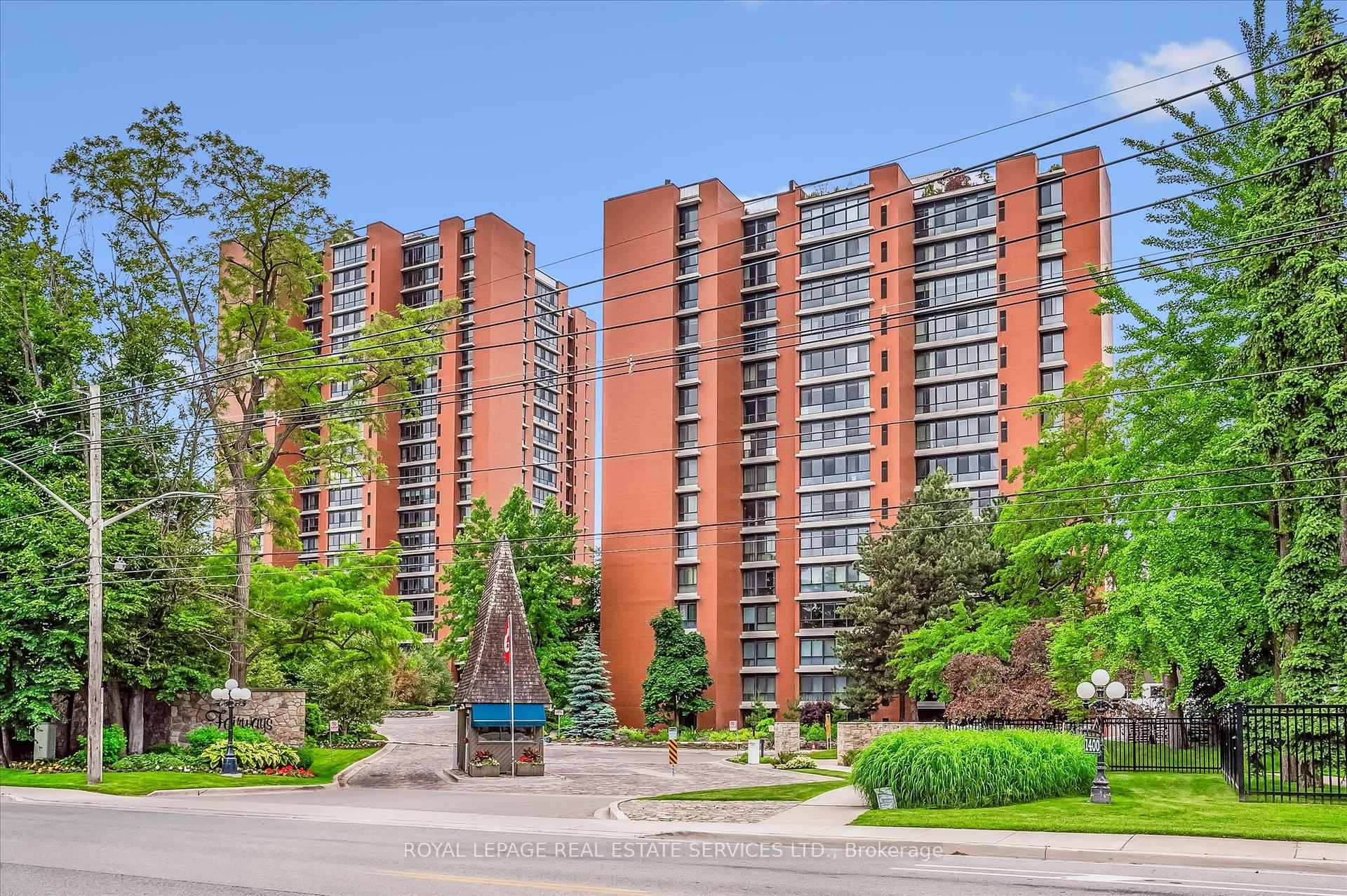 2 Bedrooms Condo at 1400 Dixie, Mississauga For sale