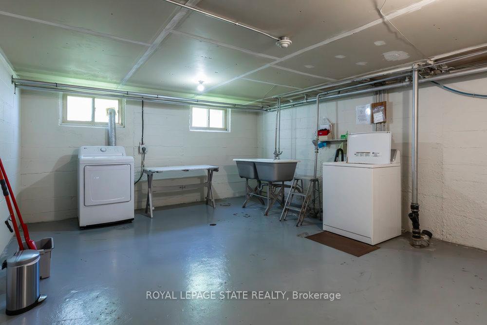 1 Bedroom Co-op at 2 Stroud, Hamilton For sale