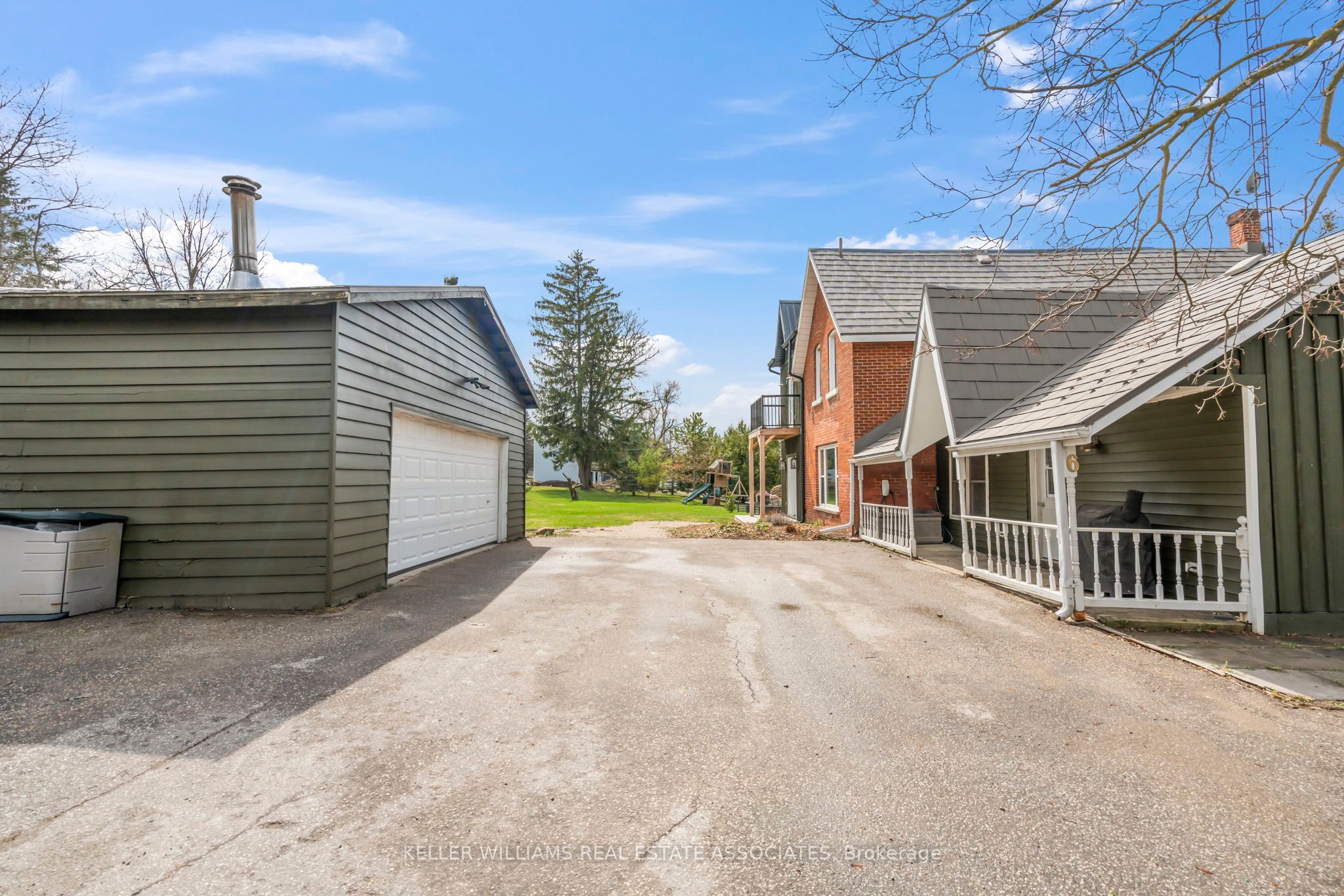 6 Scott Court
