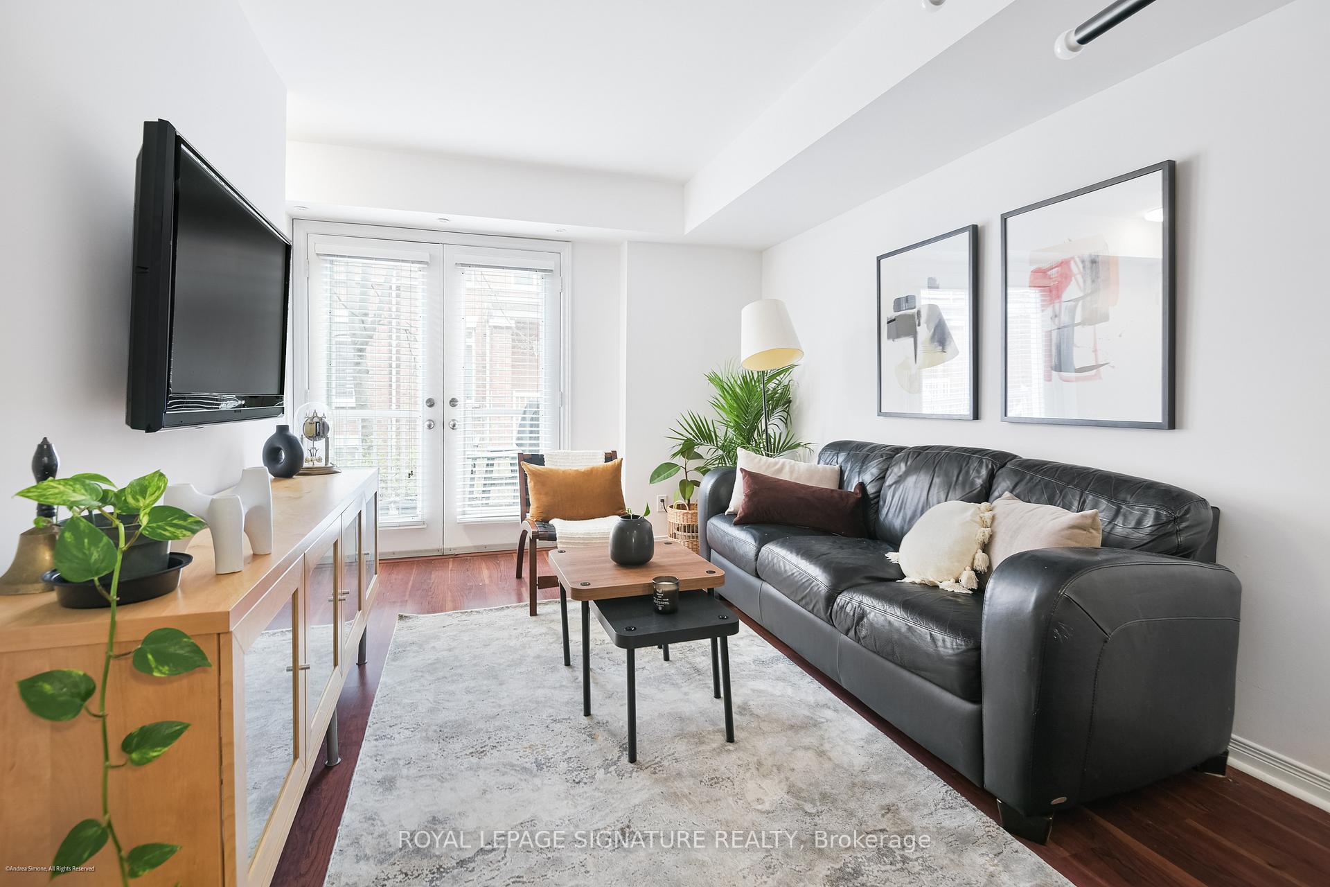 2 Bedrooms Condo at 12 Sudbury,  Toronto For sale