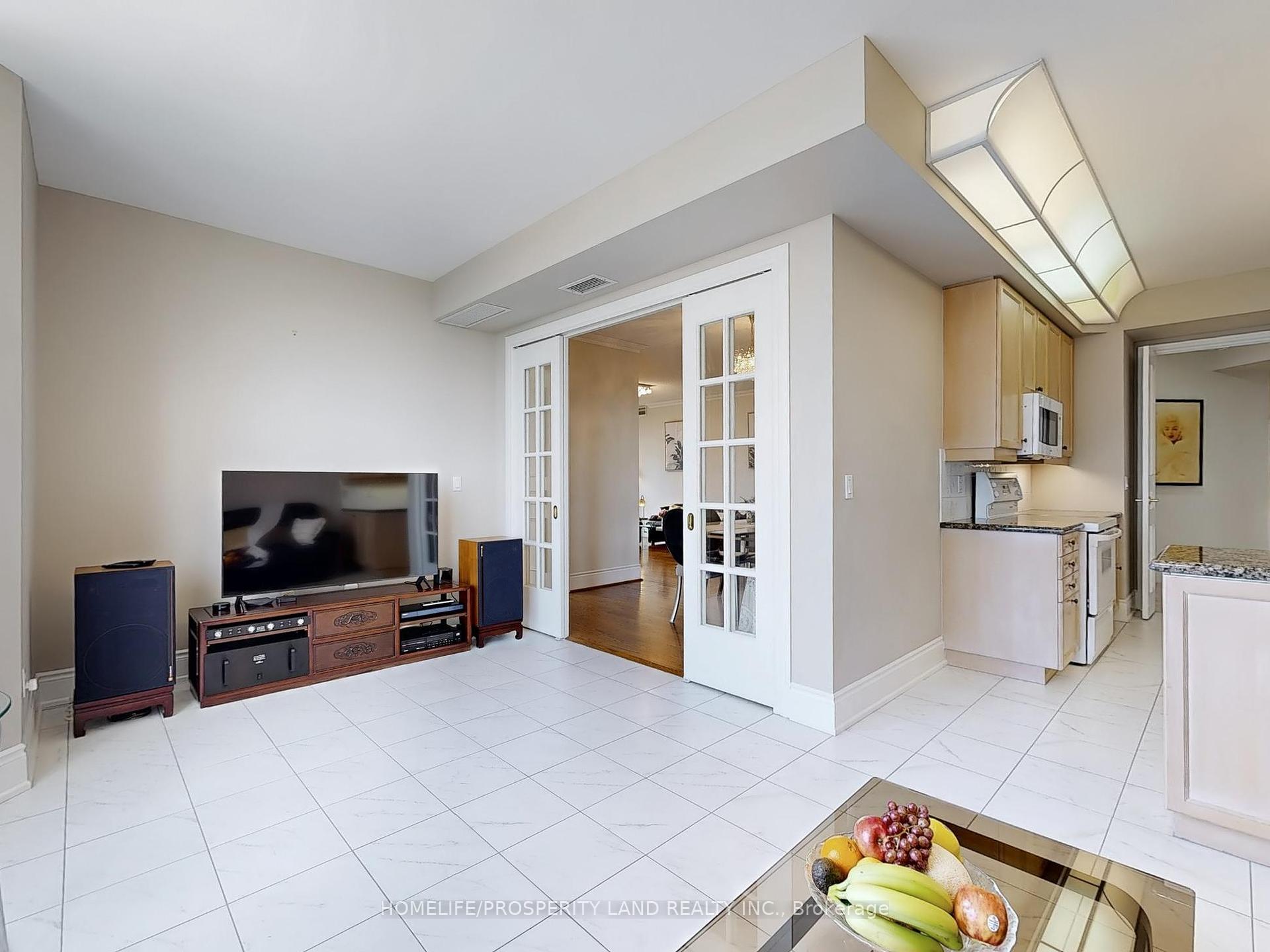 3 Bedrooms Condo at 89 Skymark, Toronto For sale