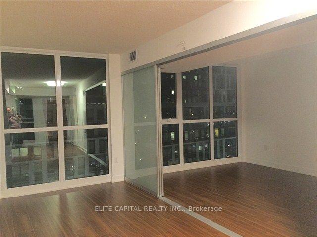 1 Bedroom Condo at 85 Queens Wharf,  Toronto For sale