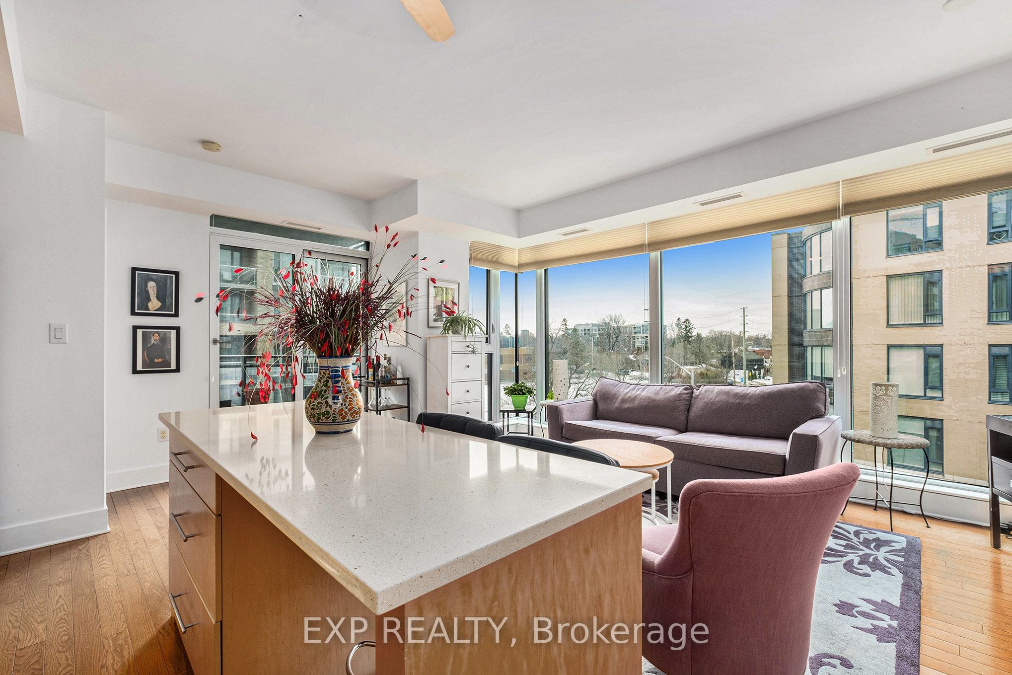 101 Richmond Road, #406