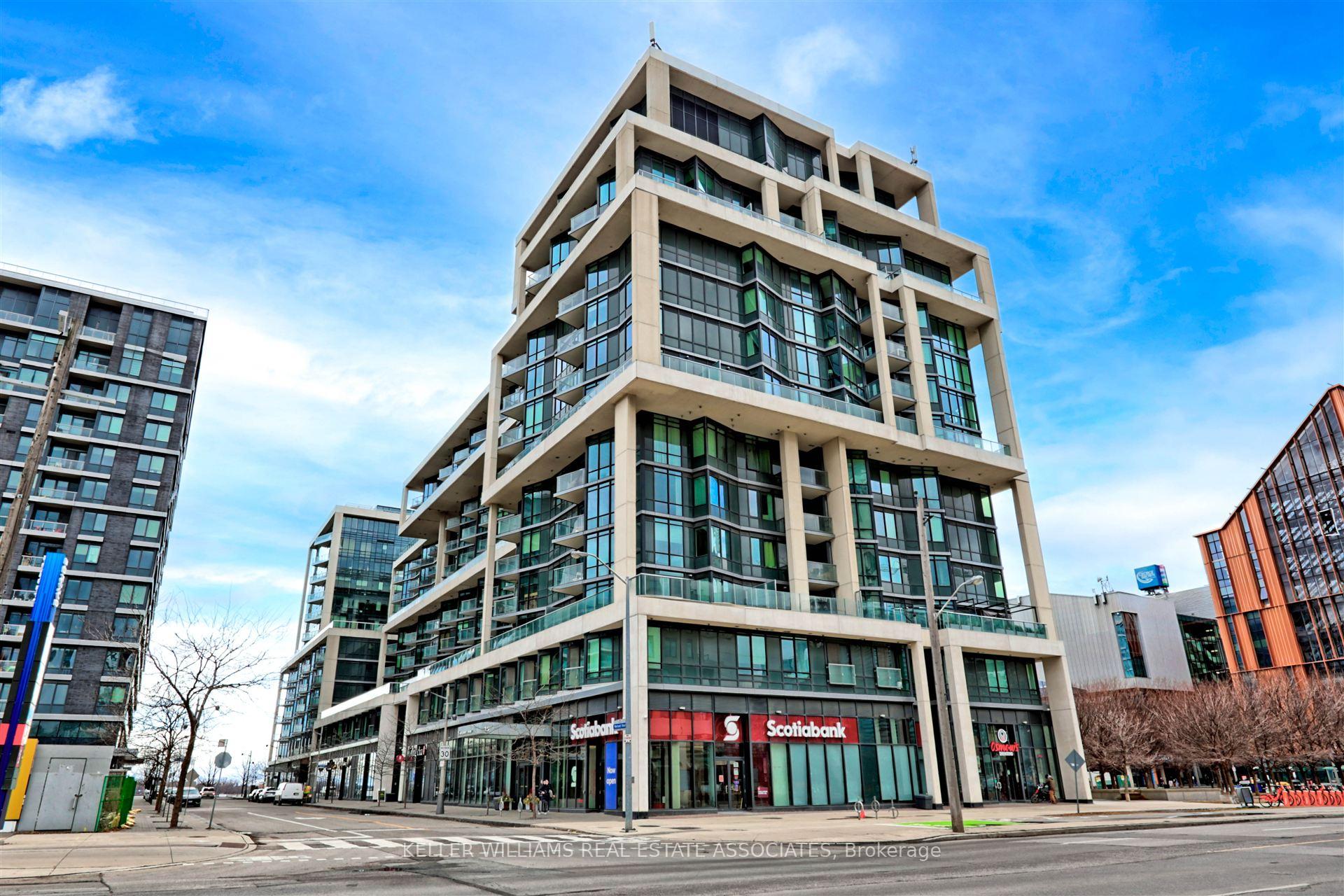 2 Bedrooms Condo at 15 Merchants’ Wharf, Toronto For sale