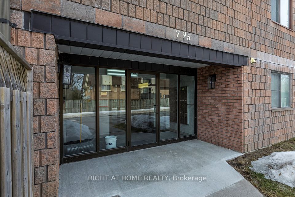 795 Sherbrooke