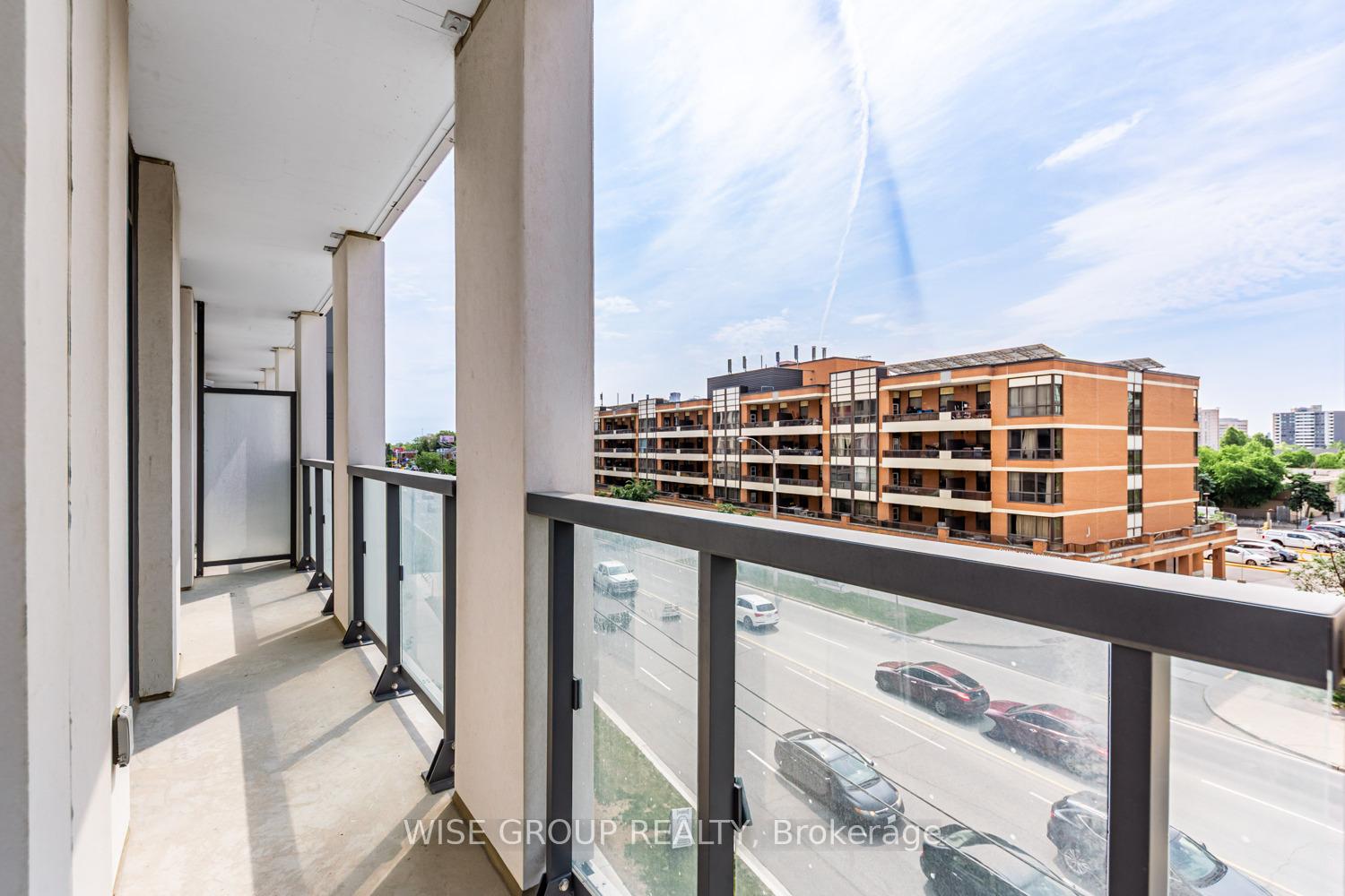 3 Bedrooms Condo at 500 Wilson, Toronto For sale