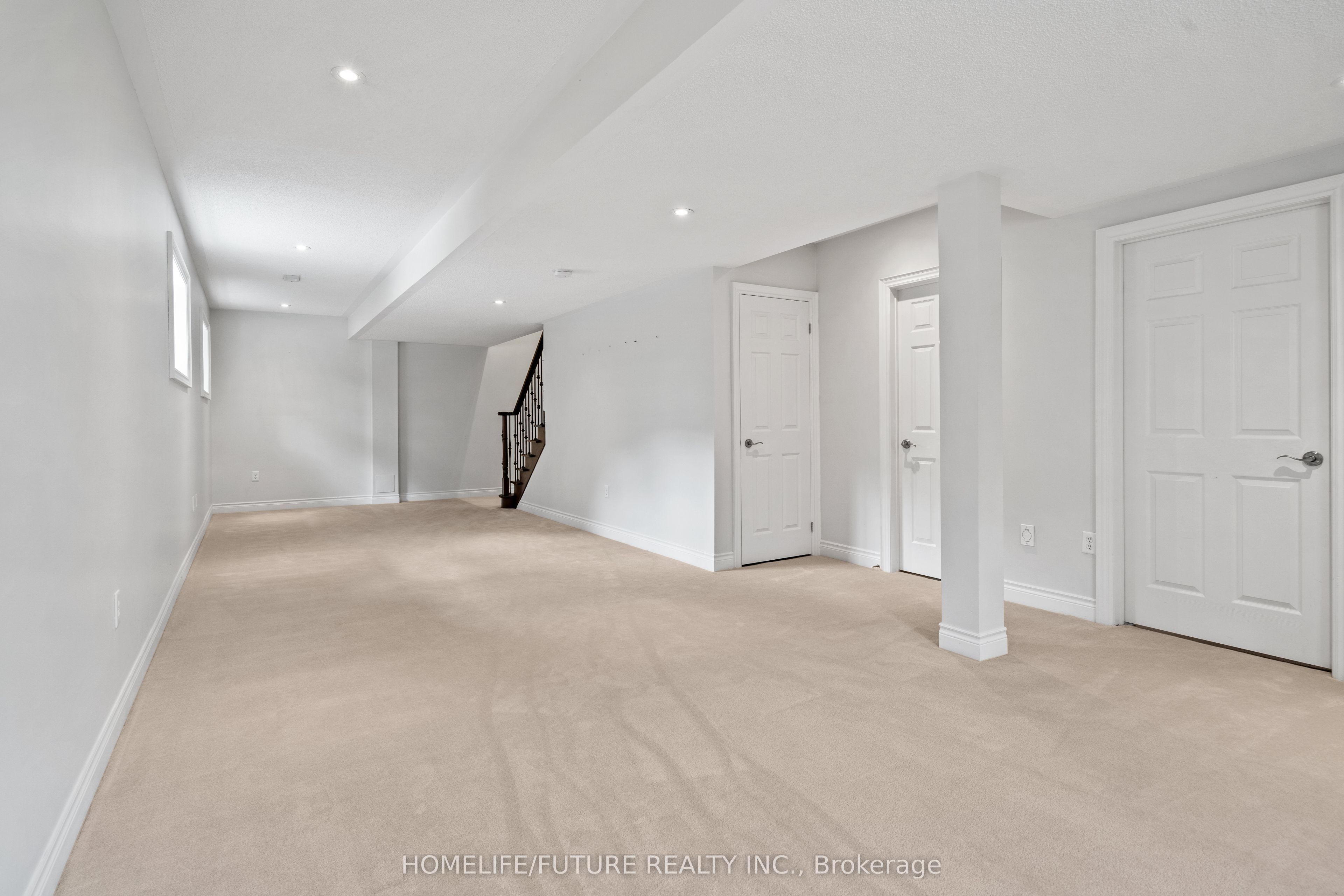 35 Bellhouse Place, Whitby Brooklin