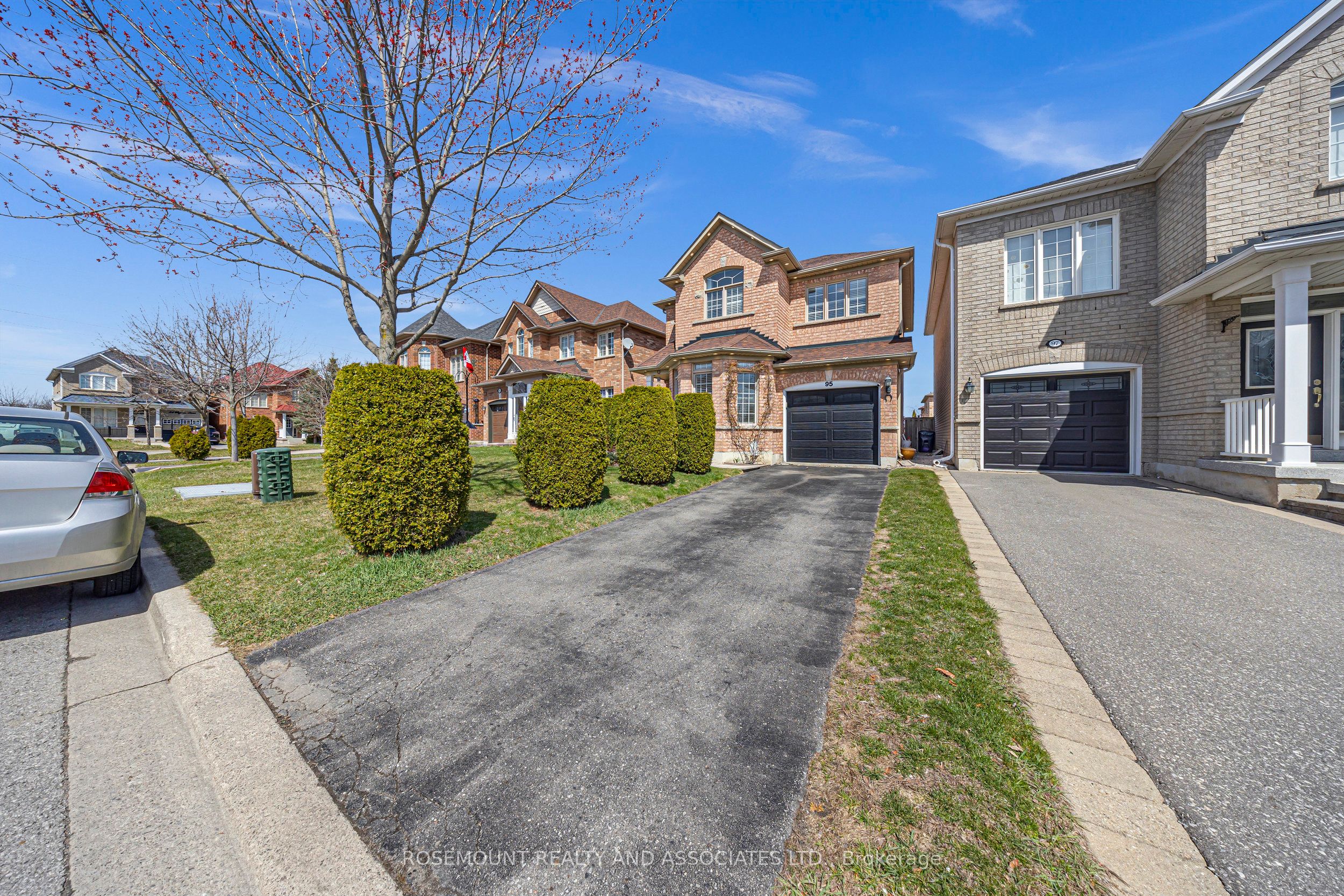 95 Pogonia Street, Toronto, ON M1X 1Z5