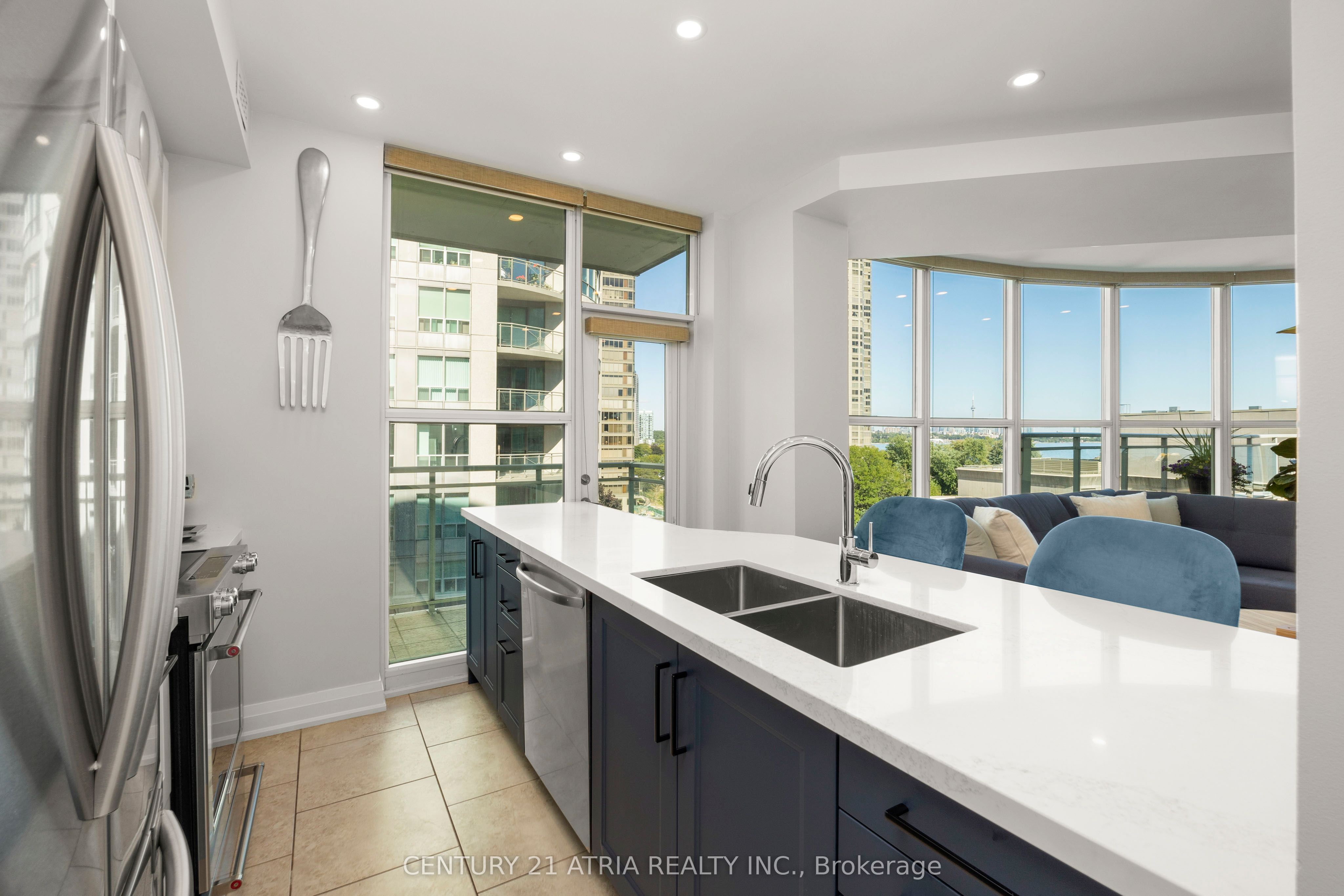 #604 - 2067 Lake shore Boulevard, Toronto, ON M8V 4B8