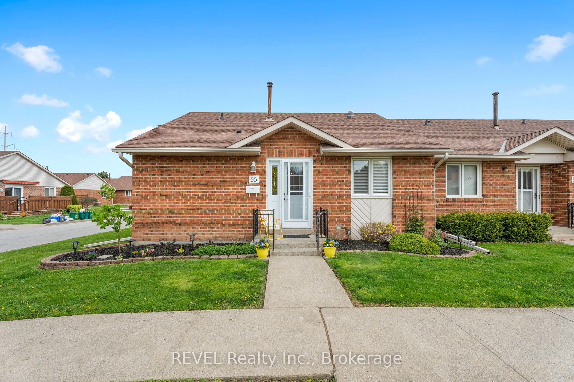 #55 - 122 Bunting Road, St. Catharines, ON L2P 3X7 #55