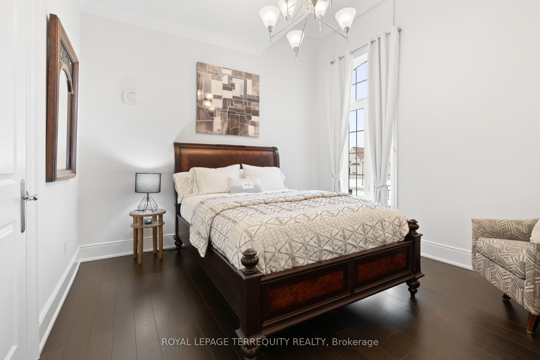 20 Country Club Crescent