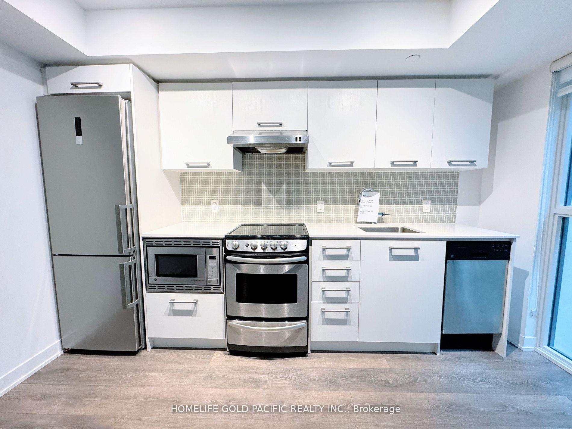2 Bedrooms Condo at 87 Peter, Toronto For sale