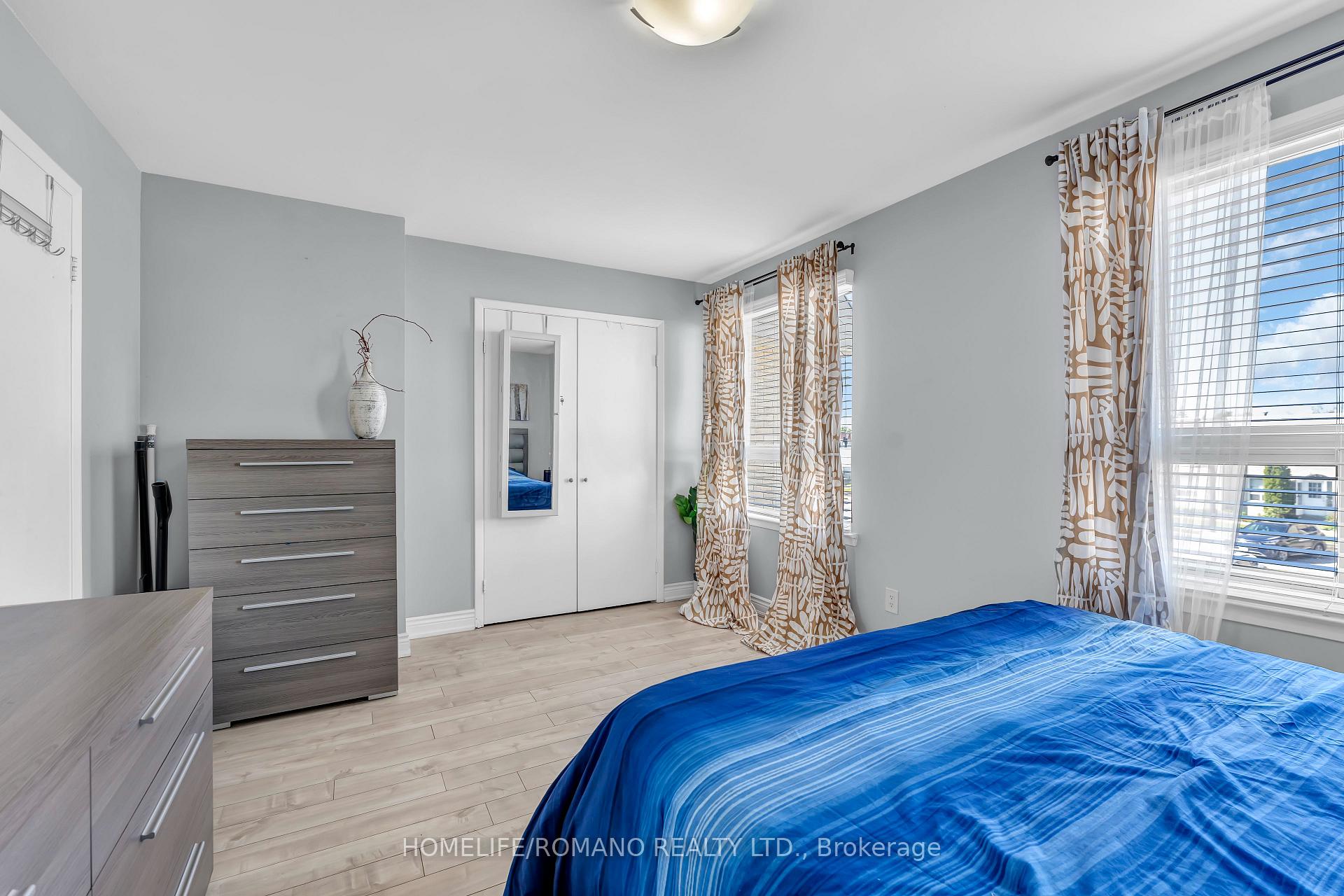 4 Bedrooms Condo at 7440 Goreway, Mississauga For sale