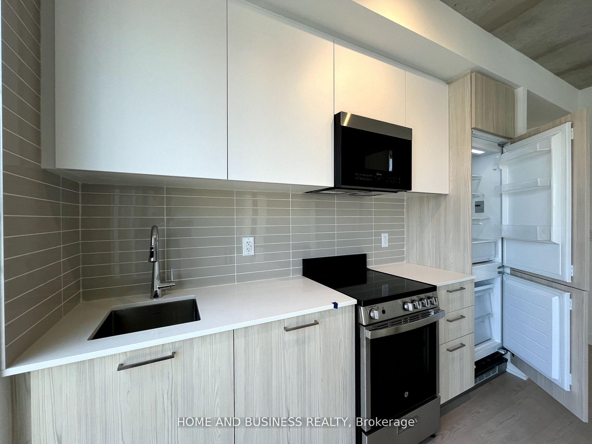 3 Bedrooms Condo at 65 Mutual, Toronto For sale