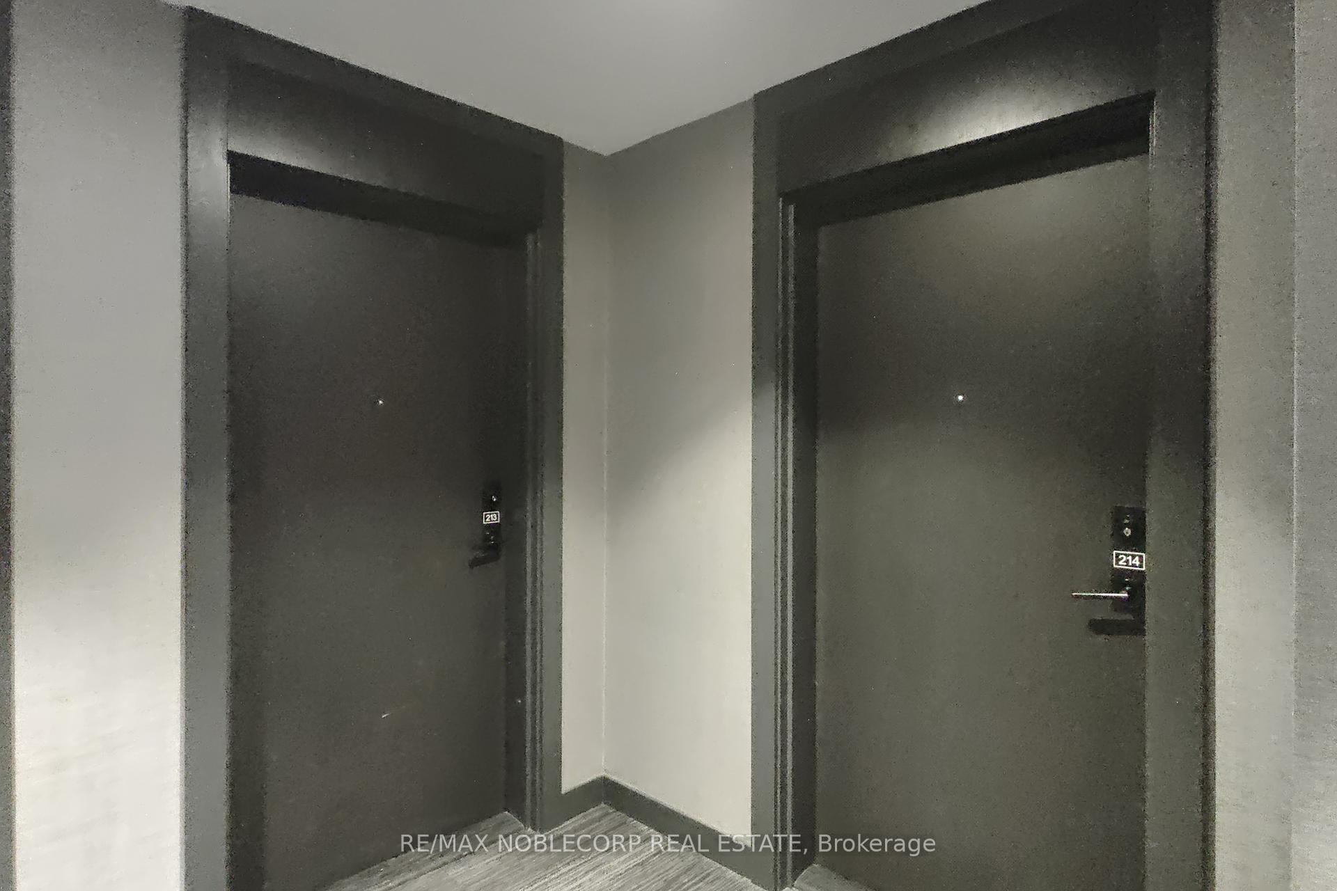 1 Bedroom Condo at 210 Sabina, Oakville For sale