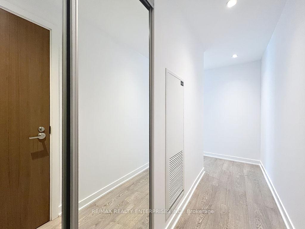 2 Bedrooms Condo at 1928 Lake Shore, Toronto For sale