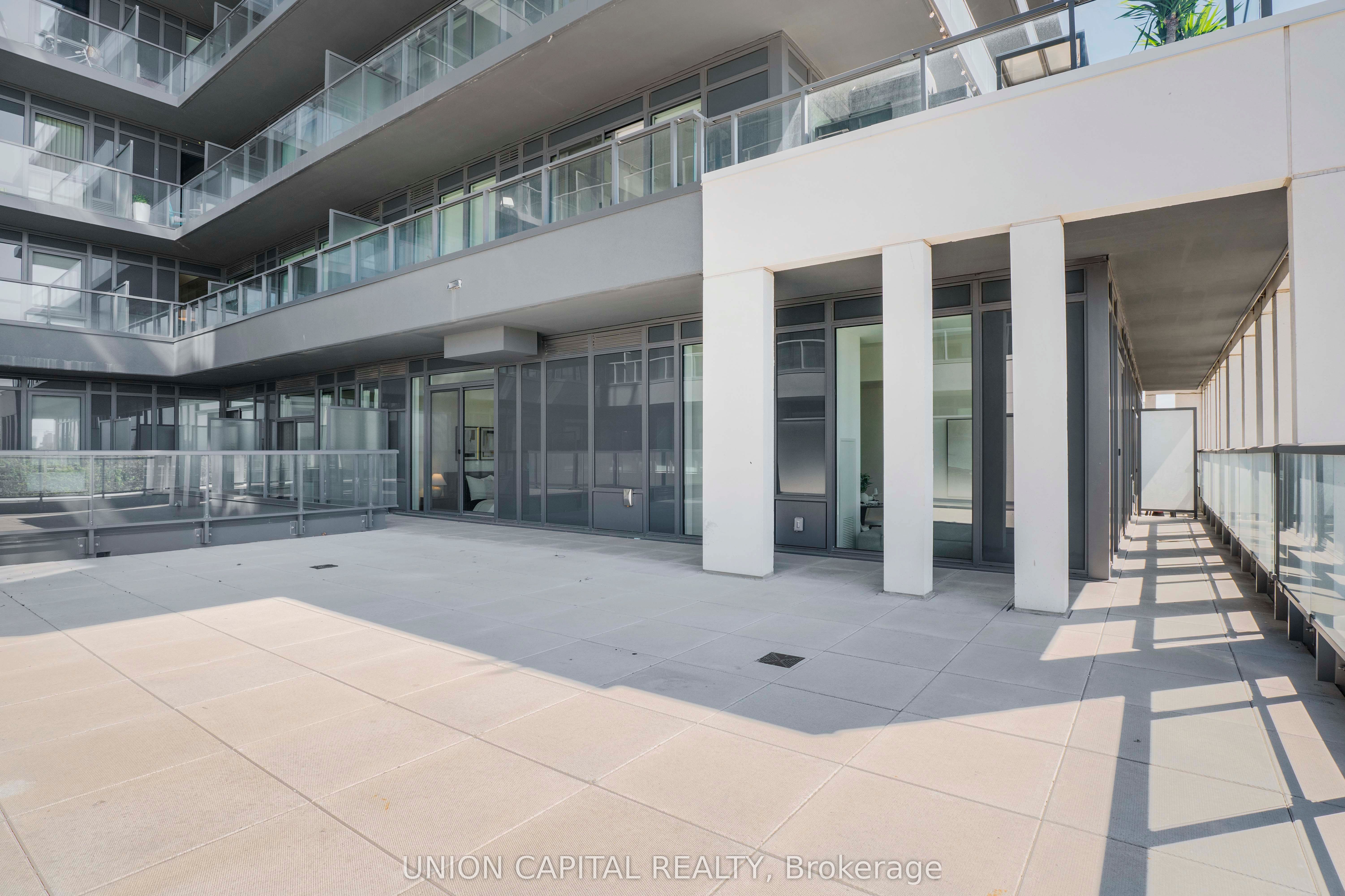 500 Dupont Street, #319